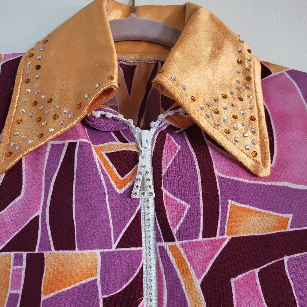 Childs XL or Adylt XS Show Shirt